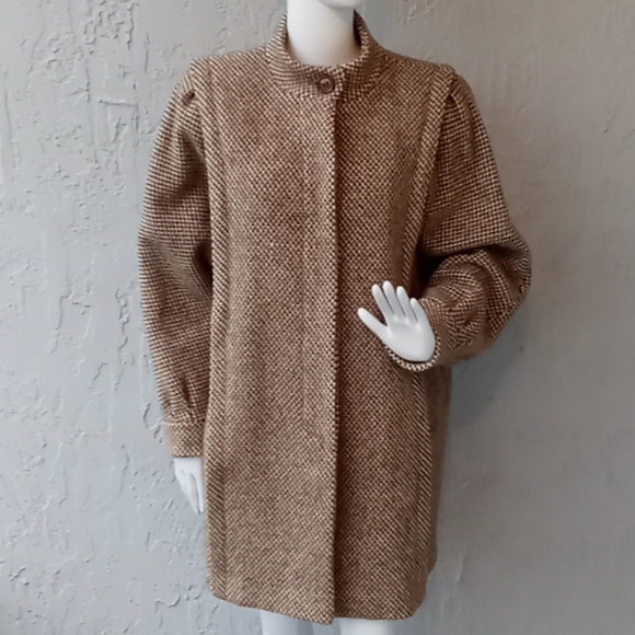Gallery Vintage Ladies Pleated Pure Wool Coat - Picture 3 of 17